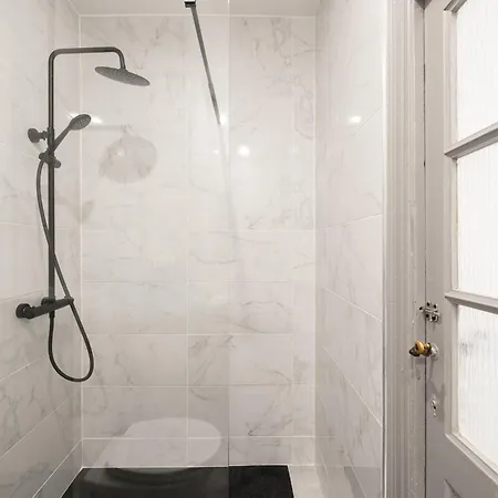 Confortable Et Spacieux Apartment