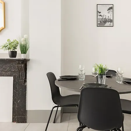 Apartment Confortable Et Spacieux *